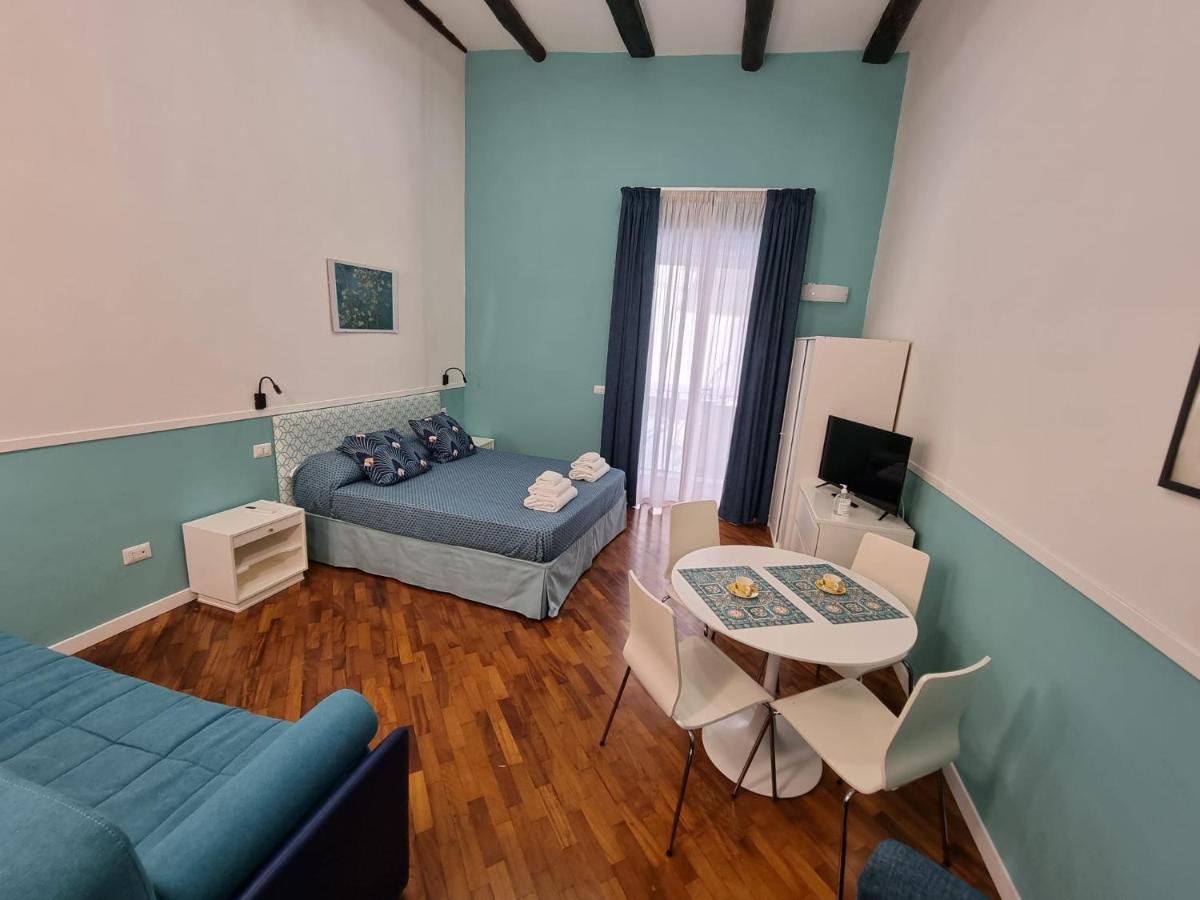 Panto' Apartment 2 Steps To Toledo Street Napoli Bagian luar foto